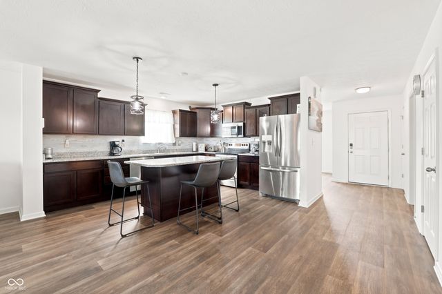 571 Freedom Drive, Pittsboro, IN 46167