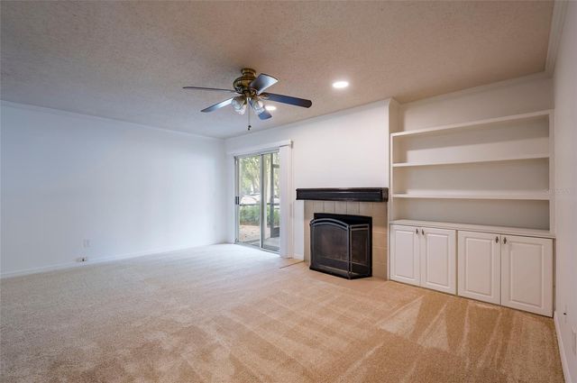 3164 VALLEY OAKS DRIVE 3164, Tampa, FL 33618
