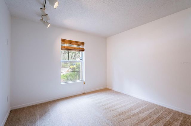 3164 VALLEY OAKS DRIVE 3164, Tampa, FL 33618