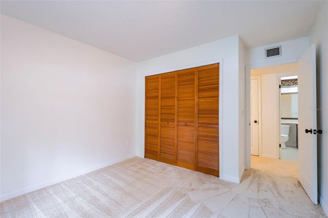 3164 VALLEY OAKS DRIVE 3164, Tampa, FL 33618