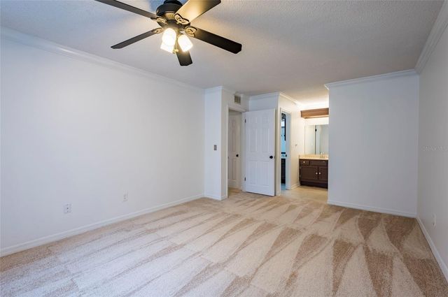 3164 VALLEY OAKS DRIVE 3164, Tampa, FL 33618