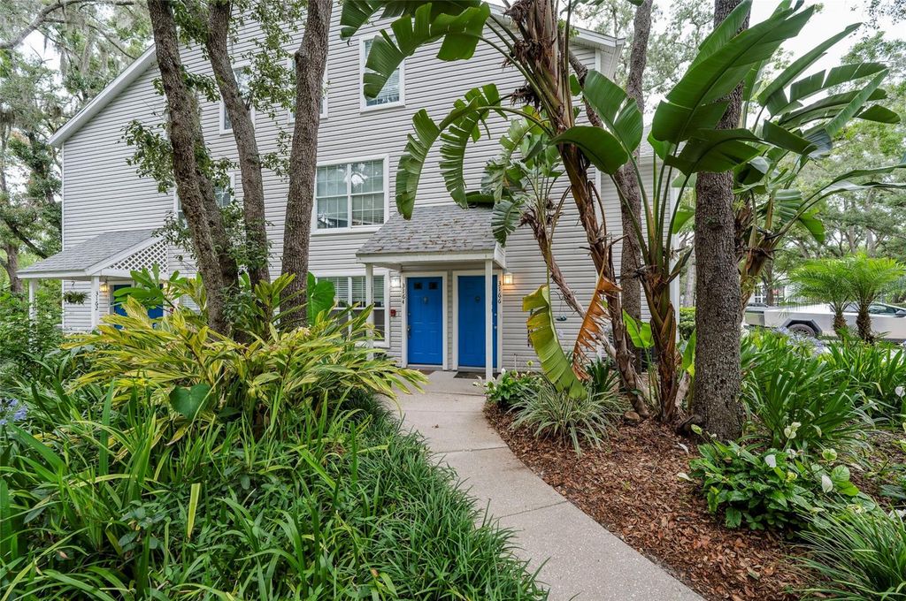 3164 VALLEY OAKS DRIVE 3164, Tampa, FL 33618