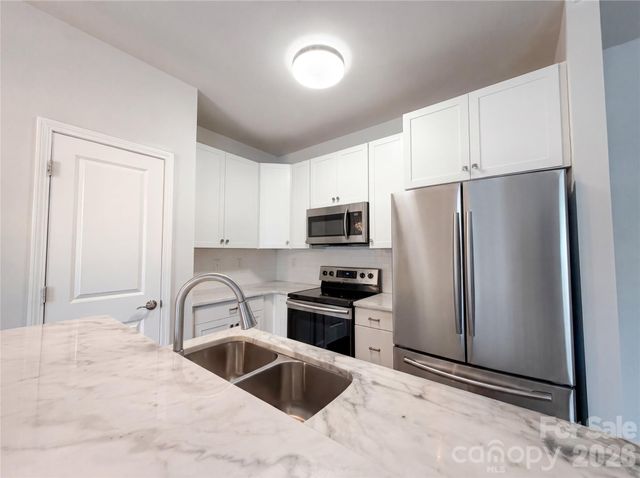 5704 Woodard Street, Charlotte, NC 28269