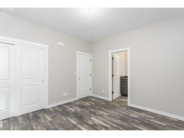 158 E H St, Vernonia, OR 97064