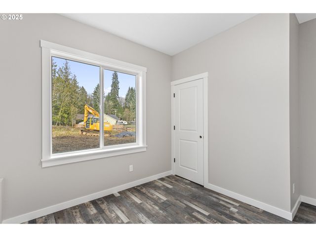 158 E H St, Vernonia, OR 97064