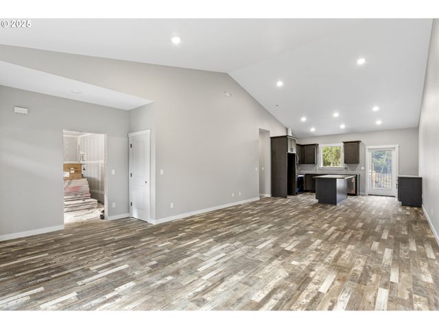 158 E H St, Vernonia, OR 97064