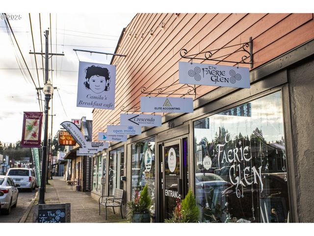 158 E H St, Vernonia, OR 97064