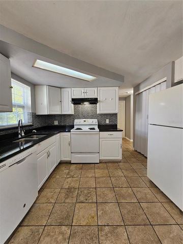 3029 KILBURN ROAD, Holiday, FL 34691