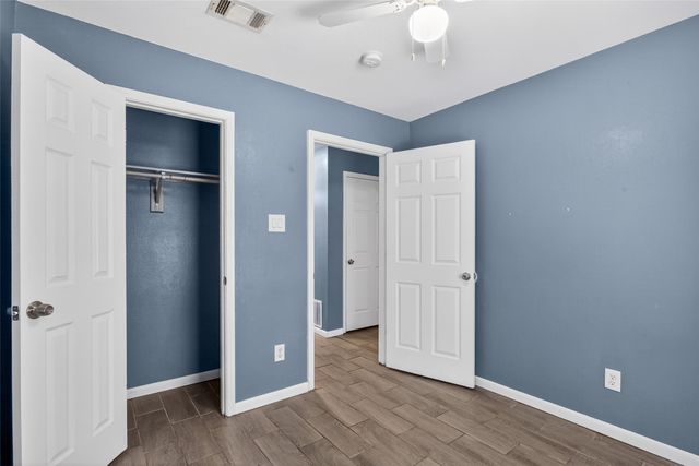 2701 18th Street 2, Fort Worth, TX 76106
