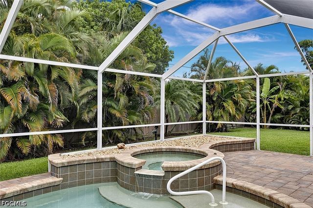 1927 Savona PKWY W, Cape Coral, FL 33914
