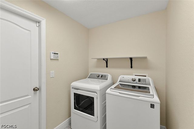 1927 Savona PKWY W, Cape Coral, FL 33914