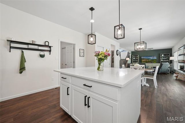 4329 South Bend Court, St Louis, MO 63129