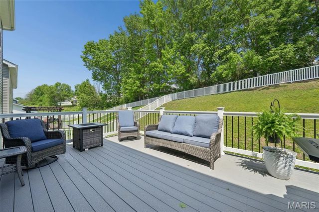 4329 South Bend Court, St Louis, MO 63129