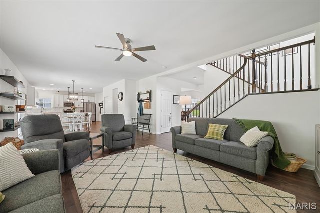 4329 South Bend Court, St Louis, MO 63129
