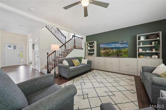 4329 South Bend Court, St Louis, MO 63129