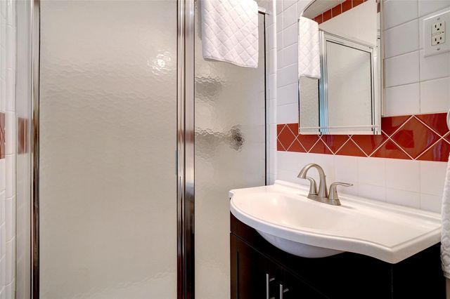 3201 Cockrell Avenue, Fort Worth, TX 76109