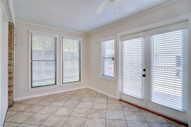 3201 Cockrell Avenue, Fort Worth, TX 76109