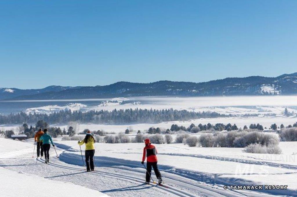 740 Village Drive 301, Donnelly, ID 83615 photo 32