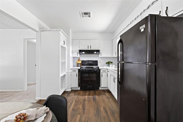 236 Southern Place, Edmond, OK 73013