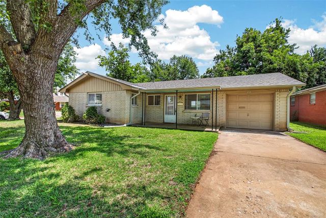 236 Southern Place, Edmond, OK 73013