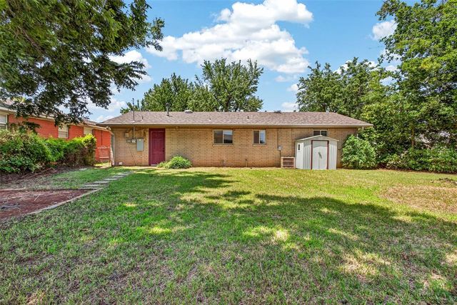 236 Southern Place, Edmond, OK 73013