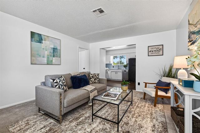 236 Southern Place, Edmond, OK 73013