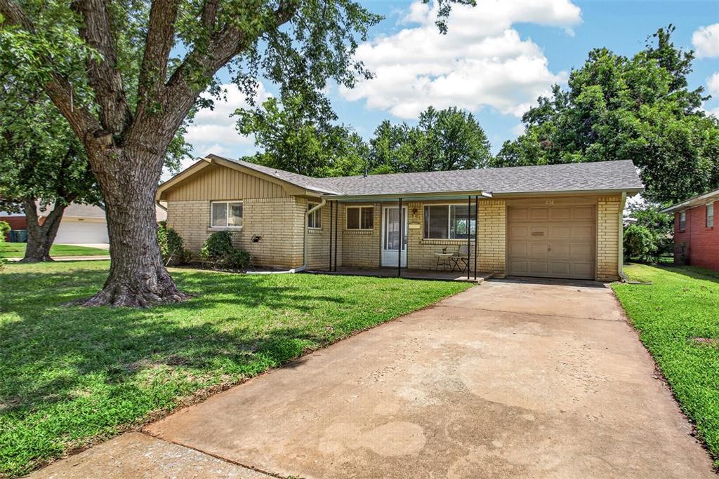 236 Southern Place, Edmond, OK 73013