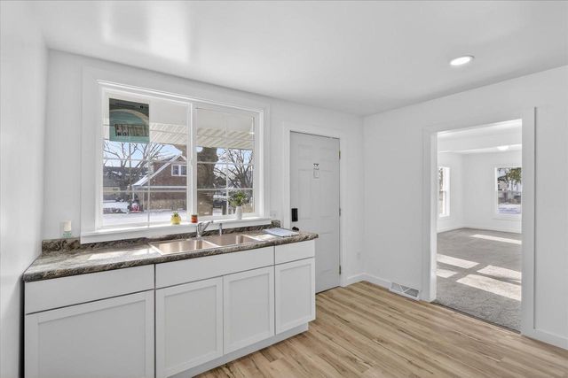 1019 Hackett Street, Beloit, WI 53511