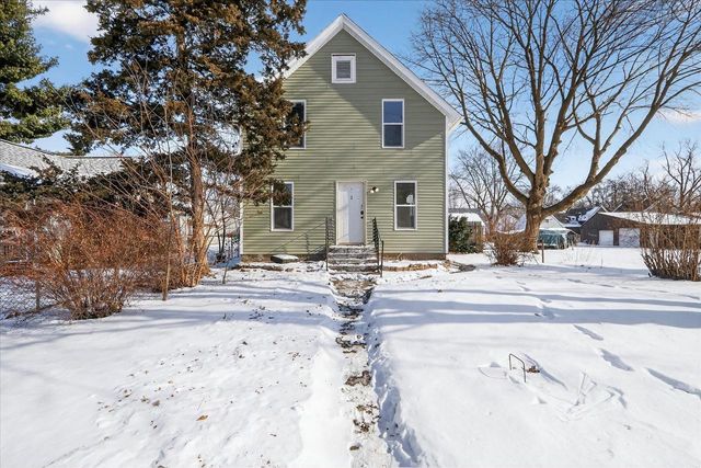 1019 Hackett Street, Beloit, WI 53511