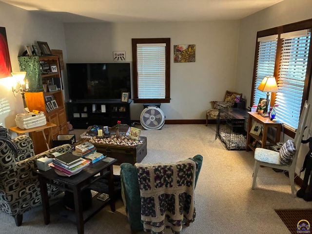 2240 SE Maryland AVE, Topeka, KS 66605