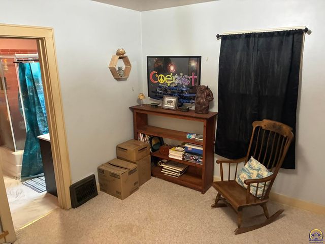 2240 SE Maryland AVE, Topeka, KS 66605