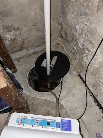 2240 SE Maryland AVE, Topeka, KS 66605