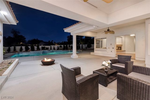 7421 Silver Palm Avenue, Las Vegas, NV 89117