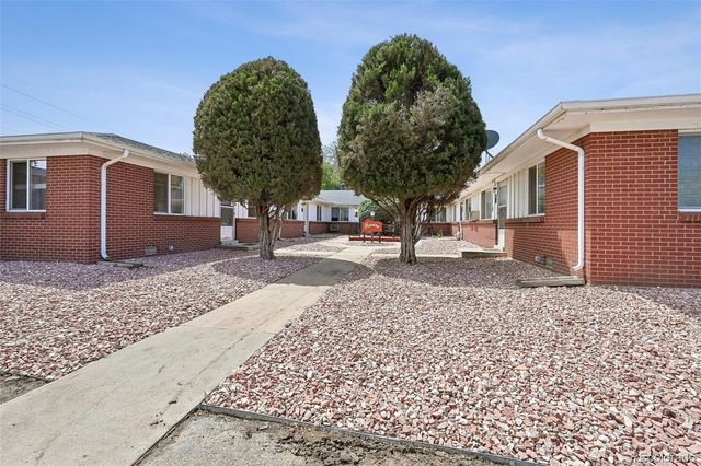 5250 E Warren Avenue, Denver, CO 80222