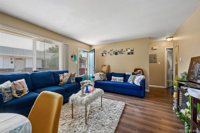 5250 E Warren Avenue, Denver, CO 80222