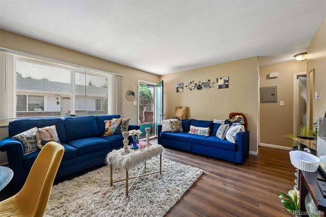 5250 E Warren Avenue, Denver, CO 80222