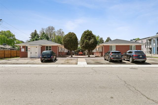 5250 E Warren Avenue, Denver, CO 80222