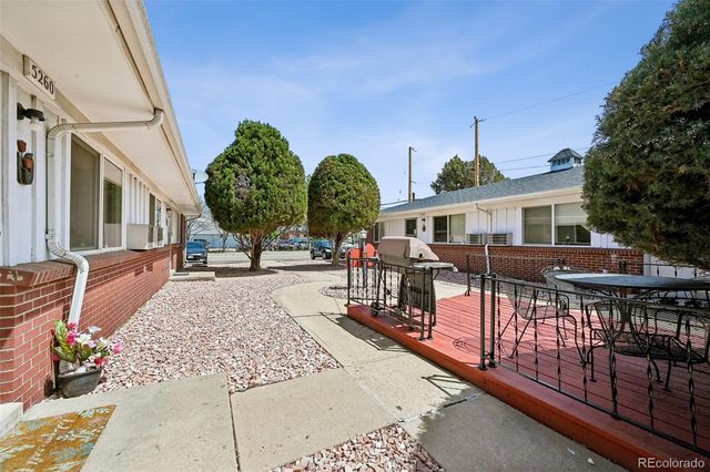 5250 E Warren Avenue, Denver, CO 80222