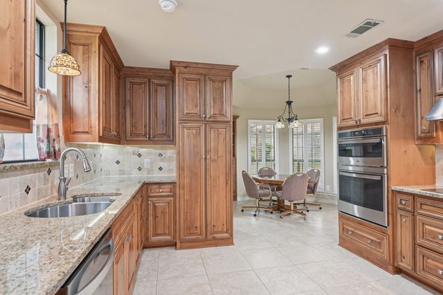 1026 Wood Hollow Lane, Burleson, TX 76028