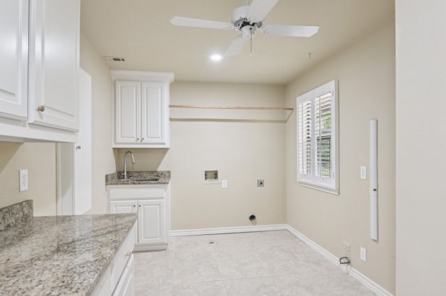 1026 Wood Hollow Lane, Burleson, TX 76028