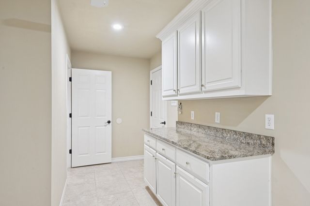 1026 Wood Hollow Lane, Burleson, TX 76028