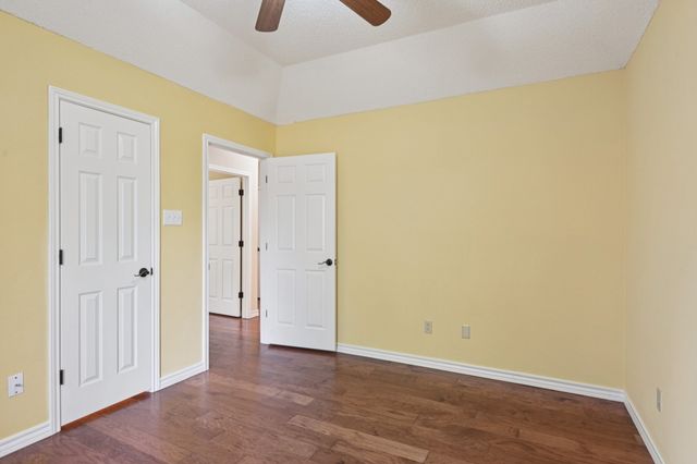 1026 Wood Hollow Lane, Burleson, TX 76028