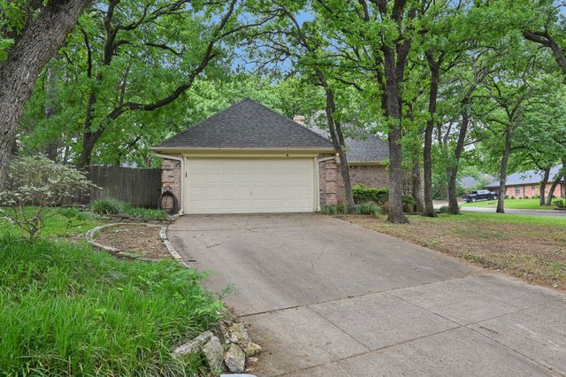 1026 Wood Hollow Lane, Burleson, TX 76028