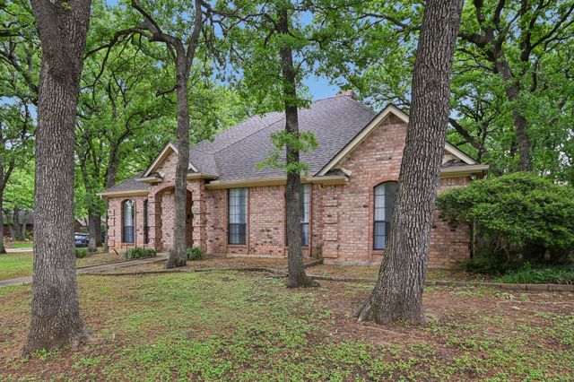 1026 Wood Hollow Lane, Burleson, TX 76028