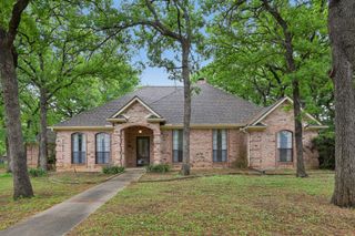 1026 Wood Hollow Lane, Burleson, TX 76028