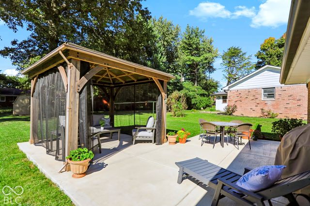 8150 Hi Vu Drive, Indianapolis, IN 46227