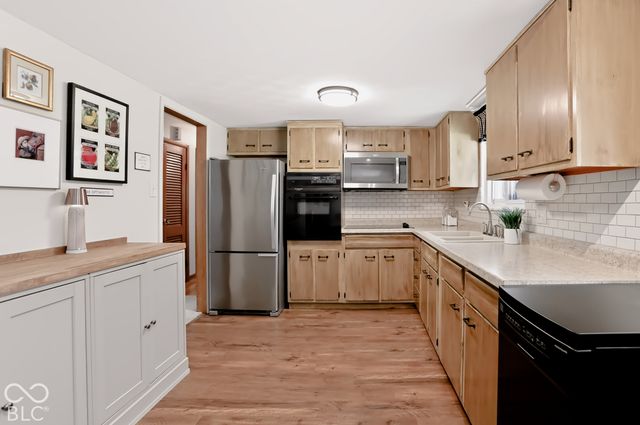 8150 Hi Vu Drive, Indianapolis, IN 46227