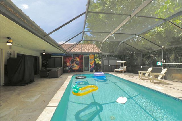 10859 NW 14th St, Coral Springs, FL 33071