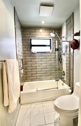 10859 NW 14th St, Coral Springs, FL 33071
