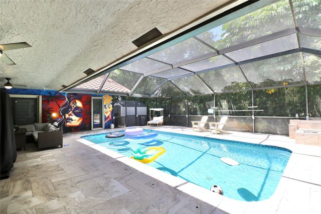10859 NW 14th St, Coral Springs, FL 33071